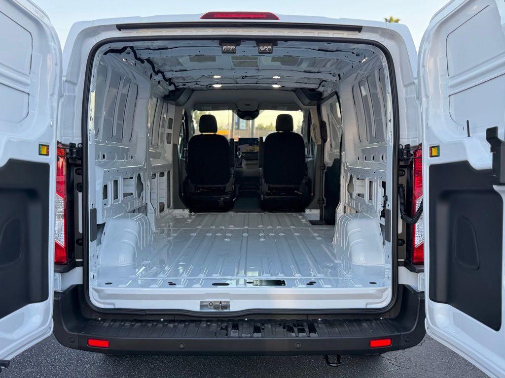 new 2026 Ford Transit-150 car