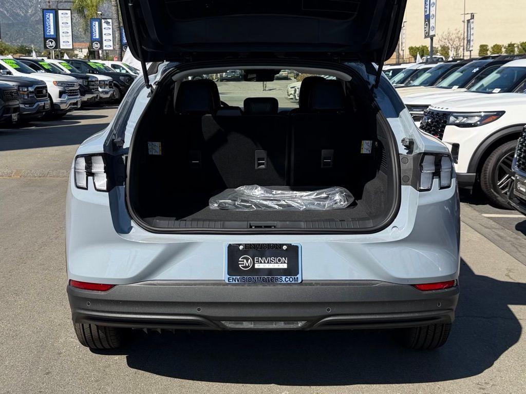 new 2026 Ford Mustang Mach-E car