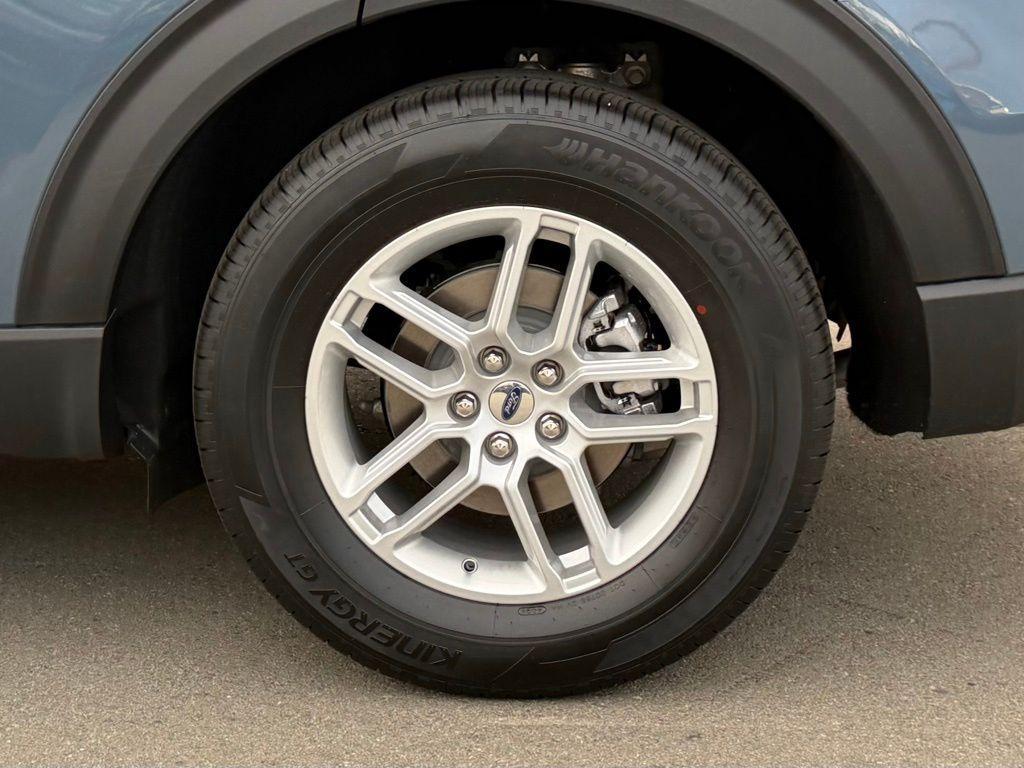 new 2026 Ford Explorer car