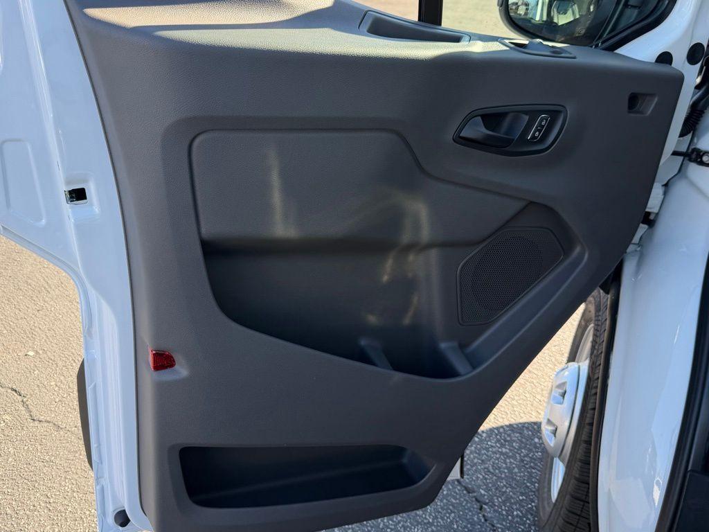 new 2026 Ford Transit-150 car