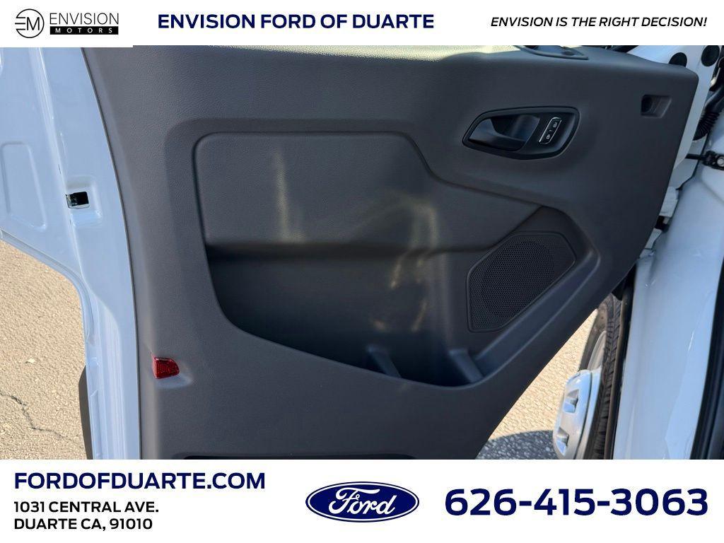 new 2026 Ford Transit-150 car