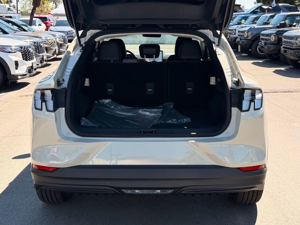 new 2026 Ford Mustang Mach-E car