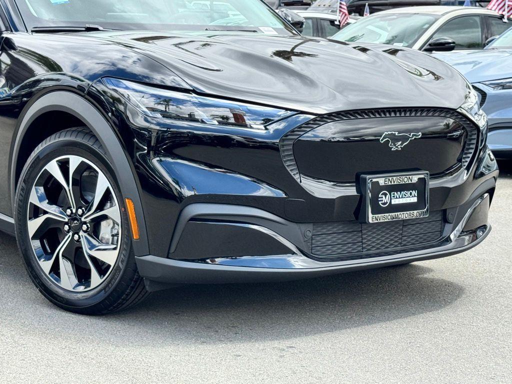 new 2026 Ford Mustang Mach-E car