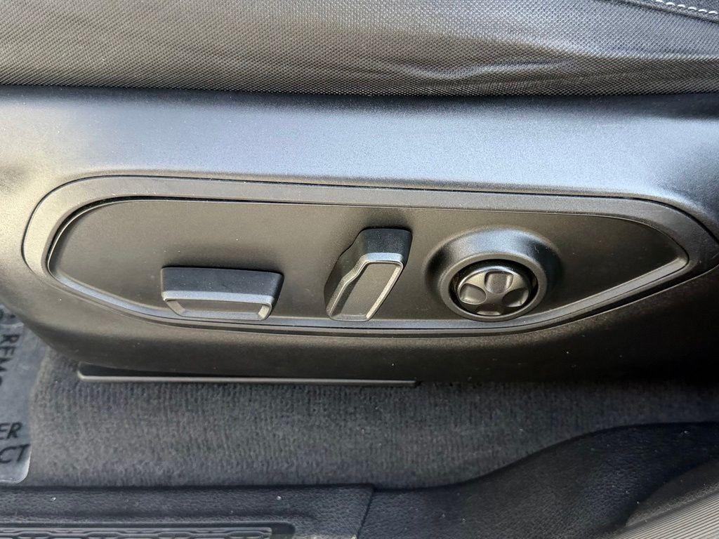 used 2022 Jeep Grand Cherokee L car, priced at $28,888