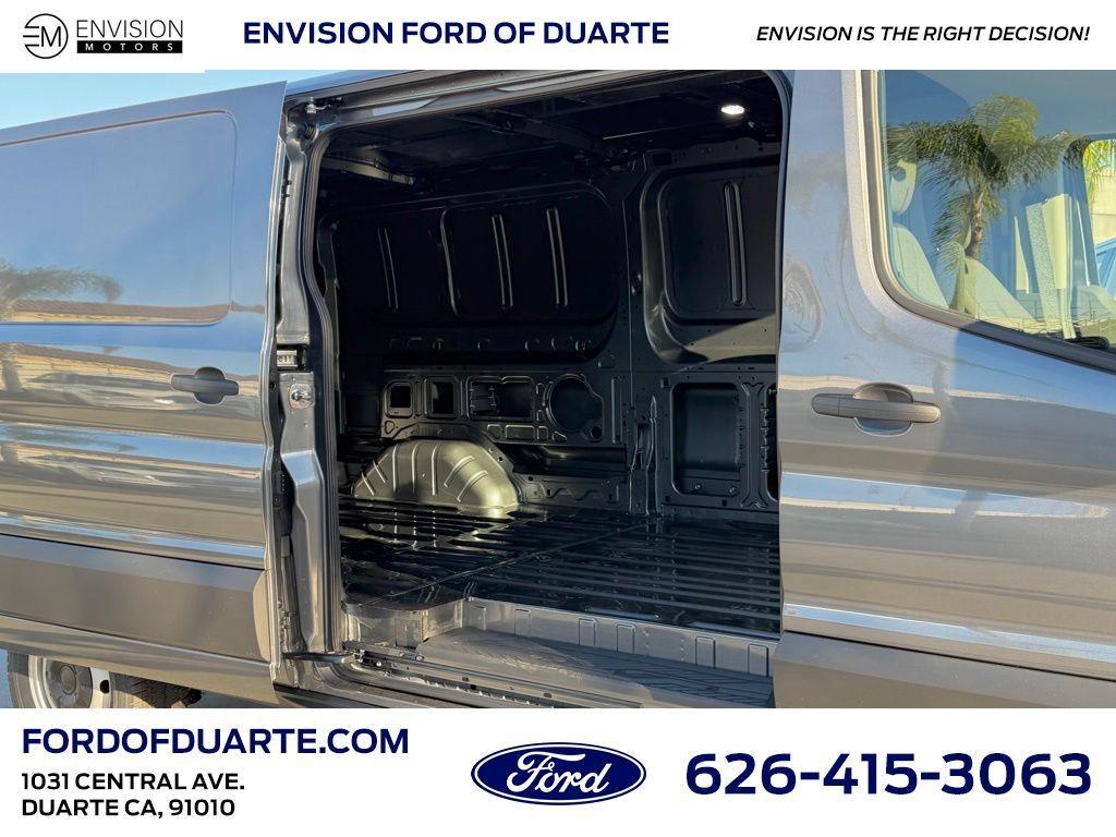 new 2026 Ford Transit-150 car