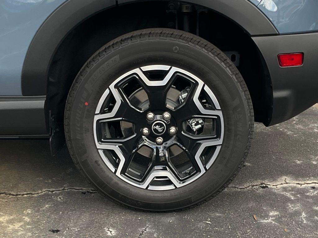 new 2025 Ford Bronco Sport car, priced at $33,285