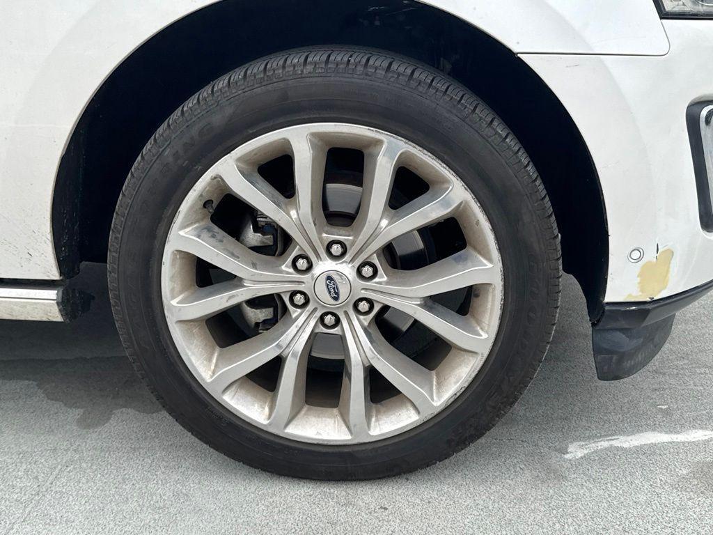 used 2018 Ford Expedition car, priced at $24,072