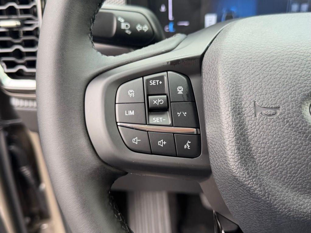 new 2025 Ford Ranger car, priced at $33,620