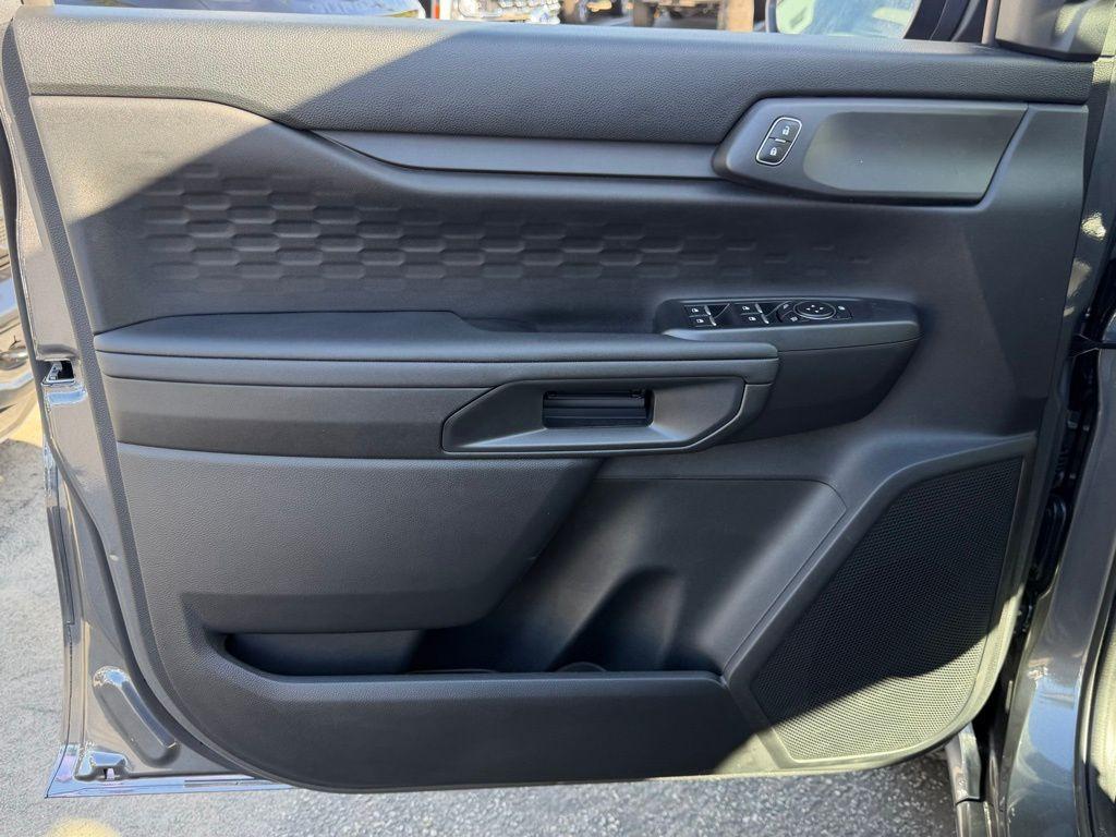 new 2025 Ford Ranger car, priced at $33,620