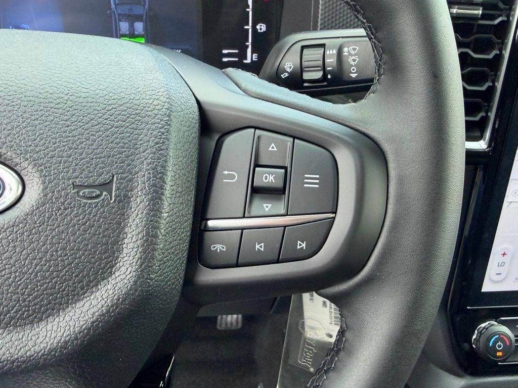 new 2025 Ford Ranger car, priced at $33,620