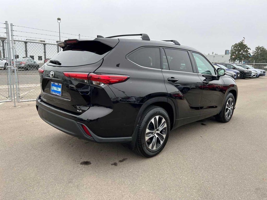 used 2021 Toyota Highlander car, priced at $27,882