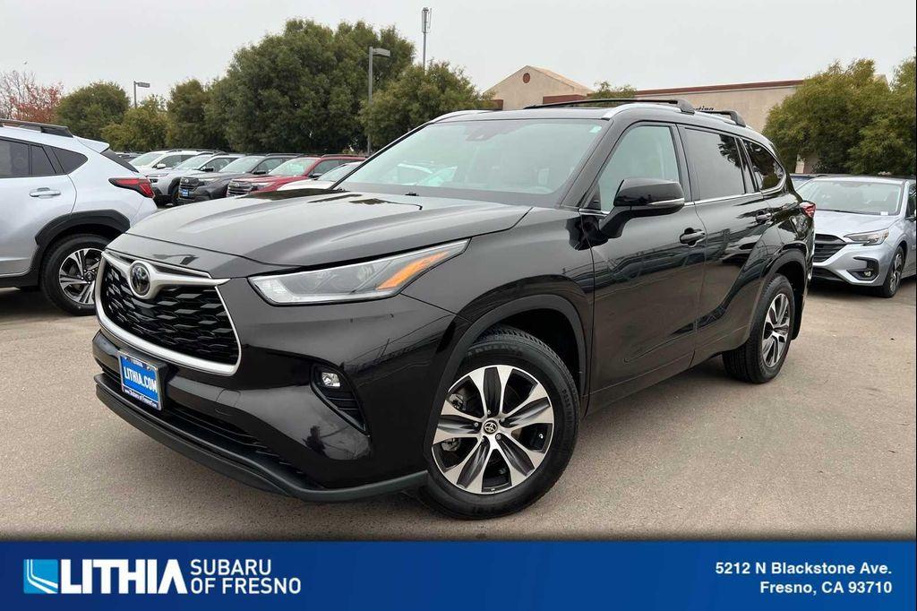 used 2021 Toyota Highlander car, priced at $27,882