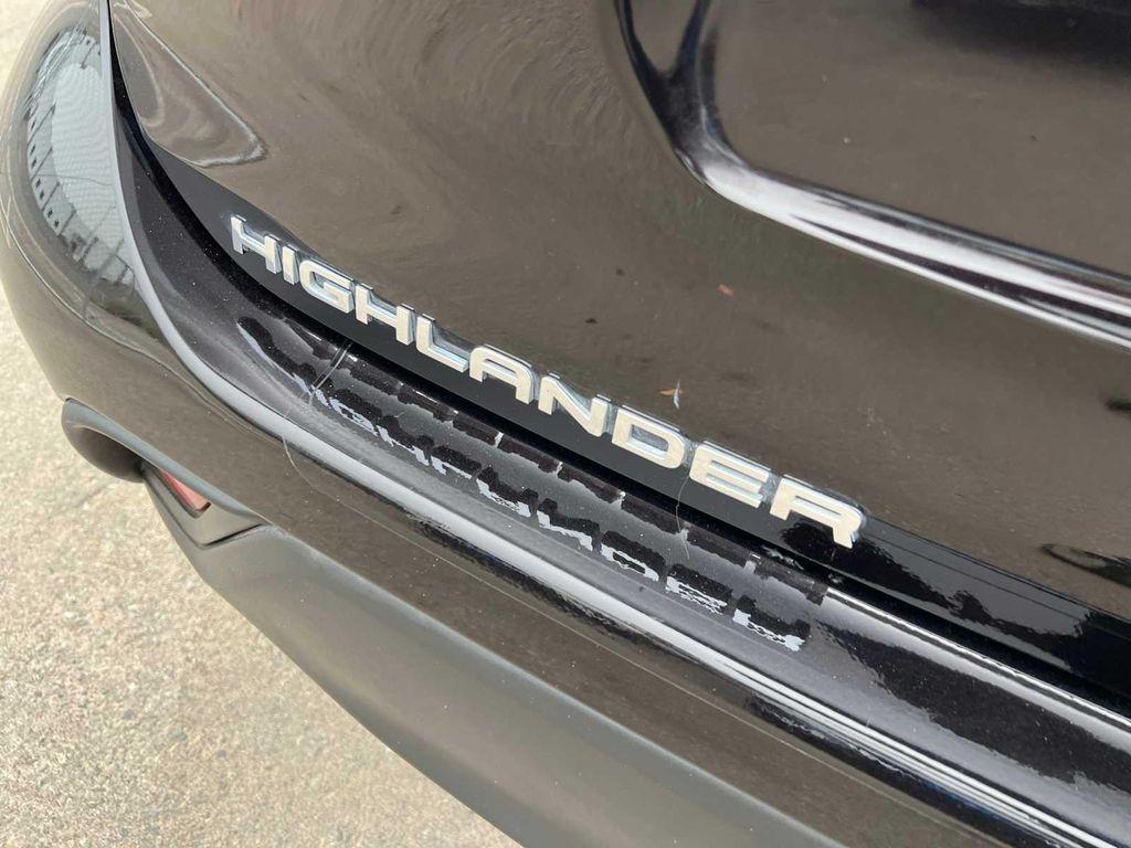 used 2021 Toyota Highlander car, priced at $27,882
