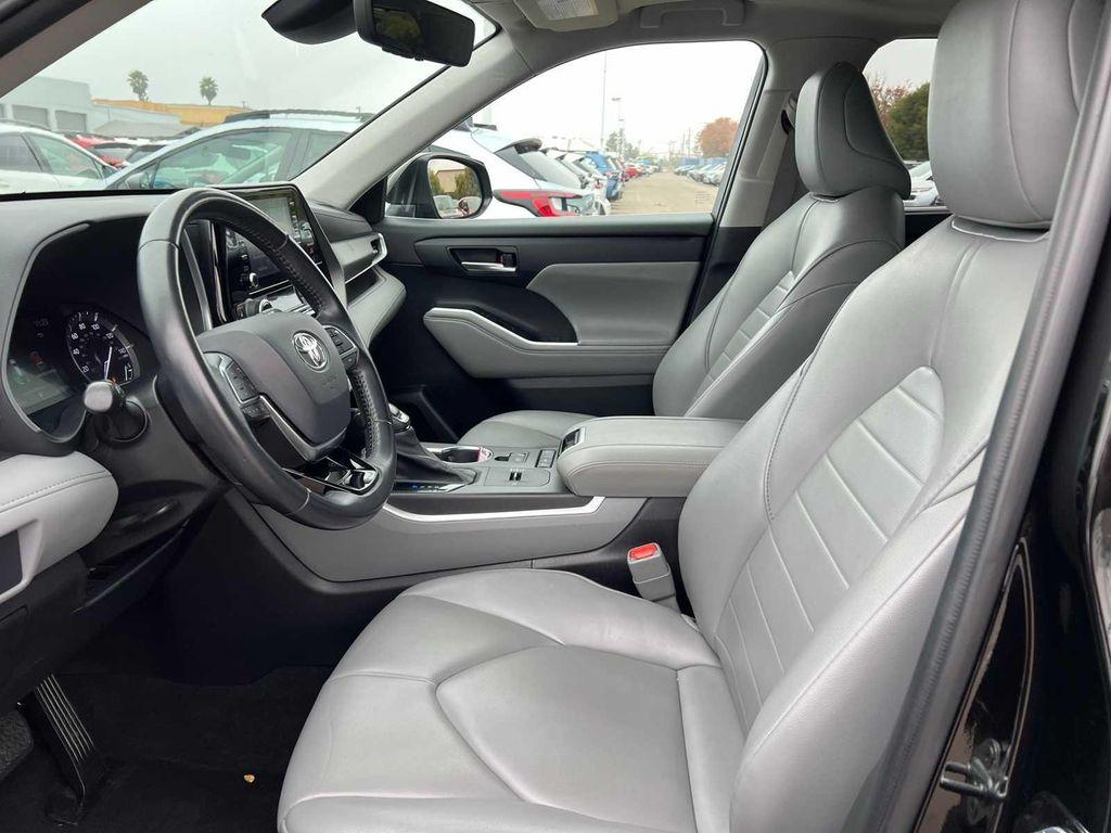 used 2021 Toyota Highlander car, priced at $27,882