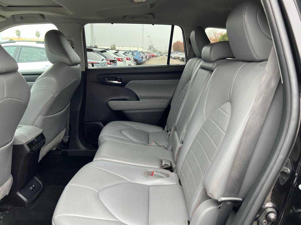 used 2021 Toyota Highlander car, priced at $27,882
