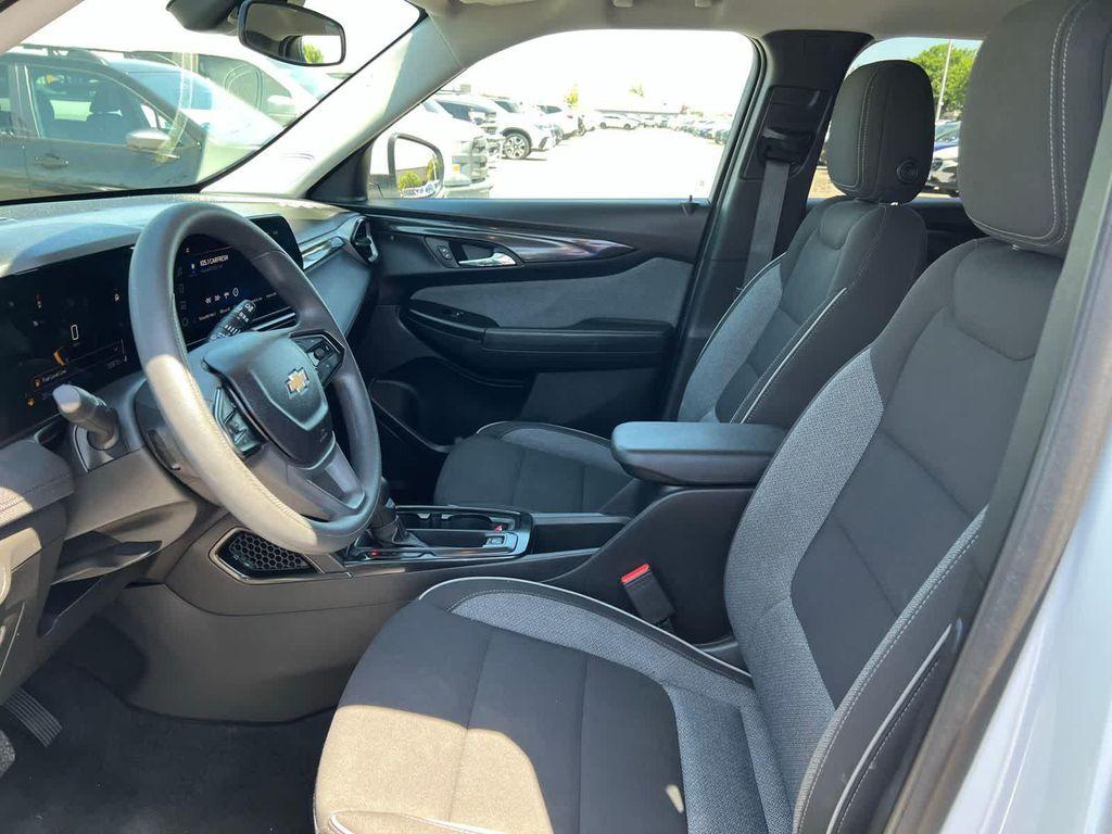 used 2025 Chevrolet TrailBlazer car, priced at $21,935