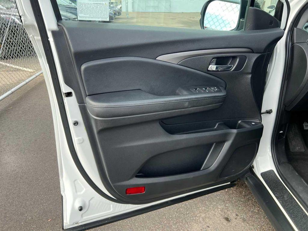 used 2020 Honda Pilot car, priced at $19,429