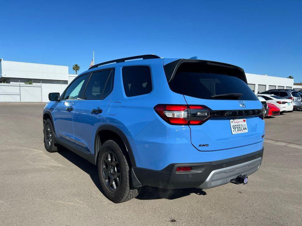used 2025 Honda Pilot car, priced at $46,500