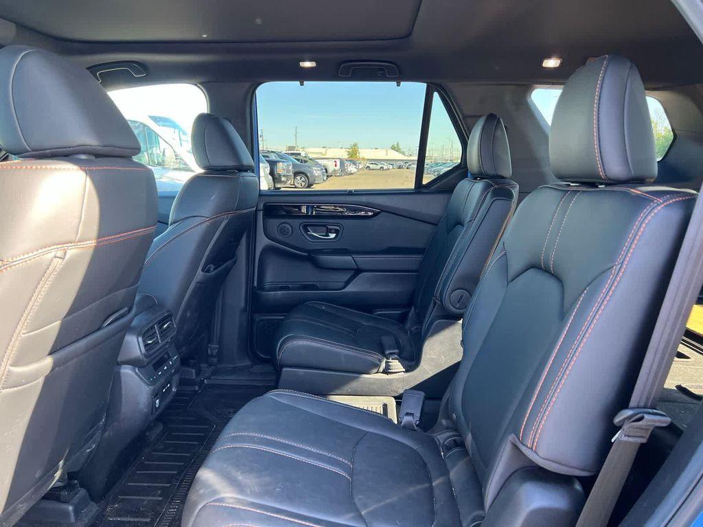 used 2025 Honda Pilot car, priced at $46,500