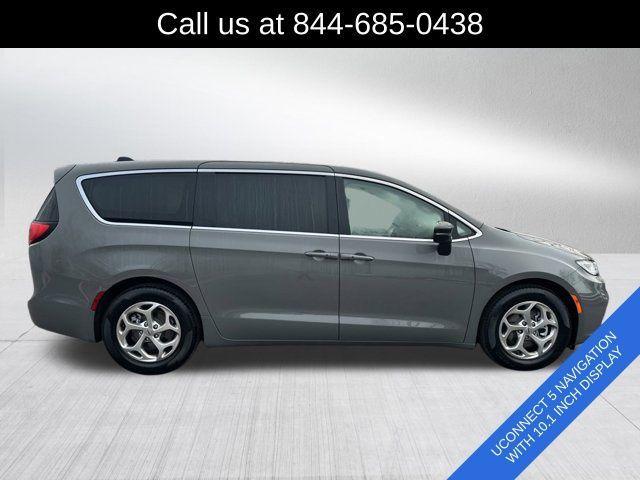 used 2024 Chrysler Pacifica car, priced at $39,491