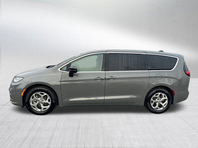 used 2024 Chrysler Pacifica car, priced at $39,491