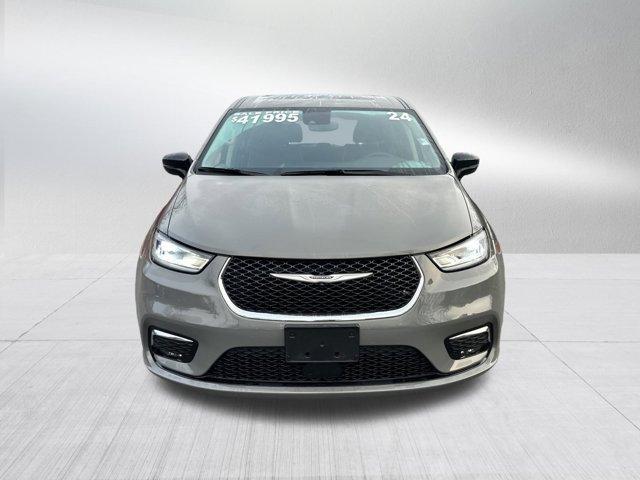 used 2024 Chrysler Pacifica car, priced at $39,491