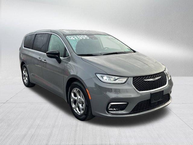 used 2024 Chrysler Pacifica car, priced at $39,491