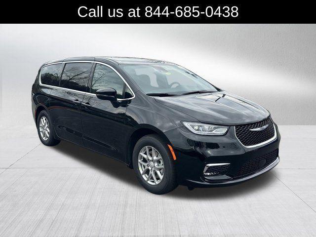 new 2026 Chrysler Pacifica car, priced at $36,940