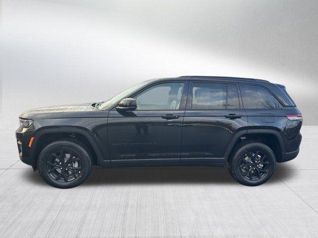 new 2025 Jeep Grand Cherokee car, priced at $36,730