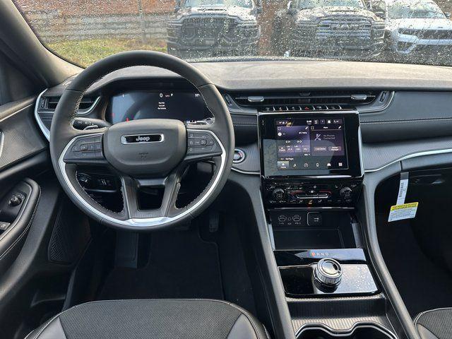 new 2025 Jeep Grand Cherokee car, priced at $36,730