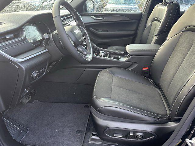 new 2025 Jeep Grand Cherokee car, priced at $36,730