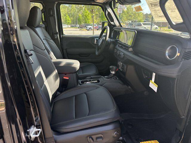 new 2025 Jeep Gladiator car, priced at $44,040