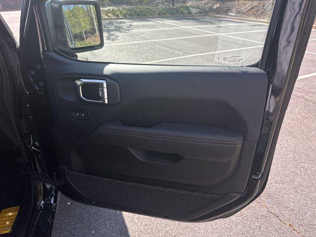 new 2025 Jeep Gladiator car, priced at $44,040