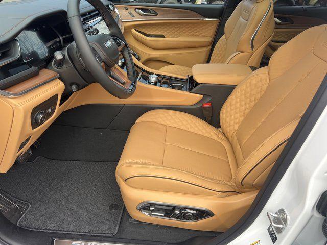 new 2025 Jeep Grand Cherokee car, priced at $58,465