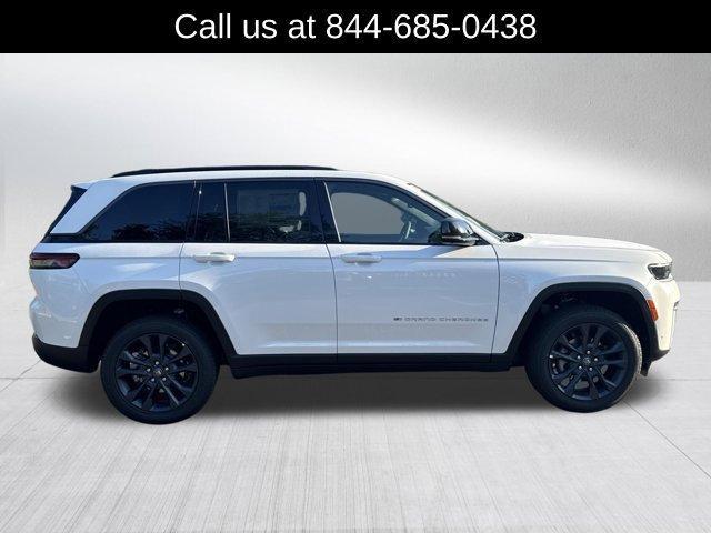 new 2026 Jeep Grand Cherokee car, priced at $43,064