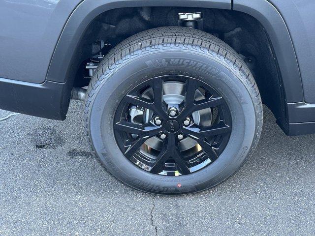 new 2025 Jeep Grand Cherokee L car, priced at $37,730