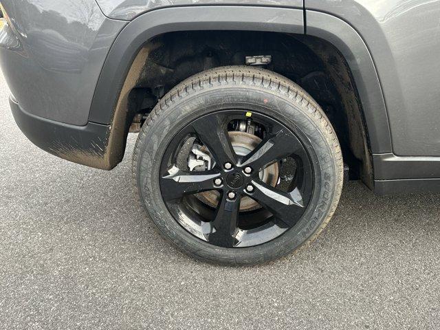 new 2026 Jeep Grand Cherokee car, priced at $45,505