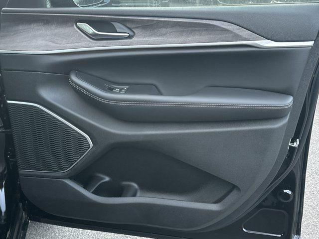 new 2026 Jeep Grand Cherokee car, priced at $47,505