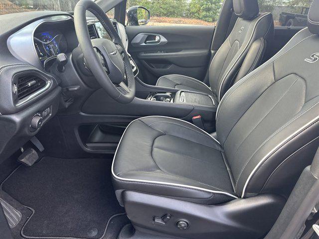 new 2026 Chrysler Pacifica car, priced at $43,535