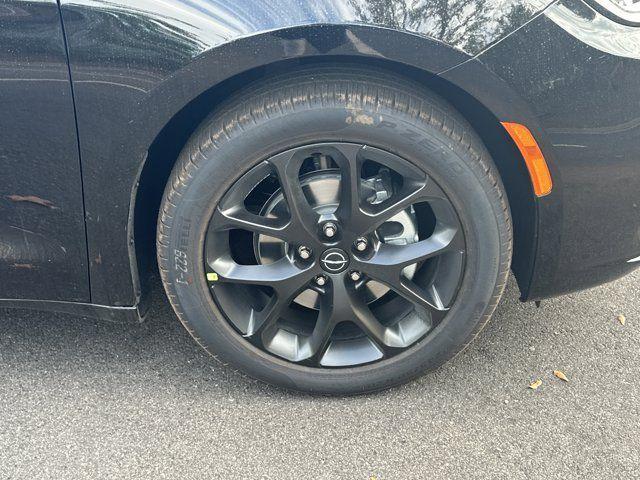 new 2026 Chrysler Pacifica car, priced at $43,535