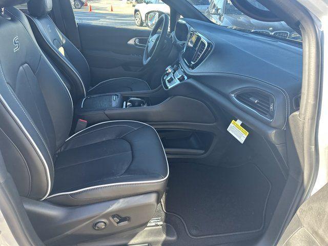 new 2026 Chrysler Pacifica car, priced at $46,240