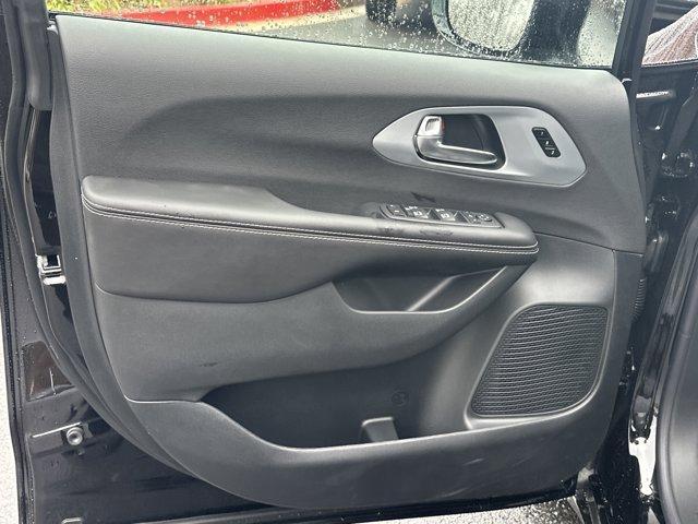 new 2026 Chrysler Pacifica car, priced at $45,390