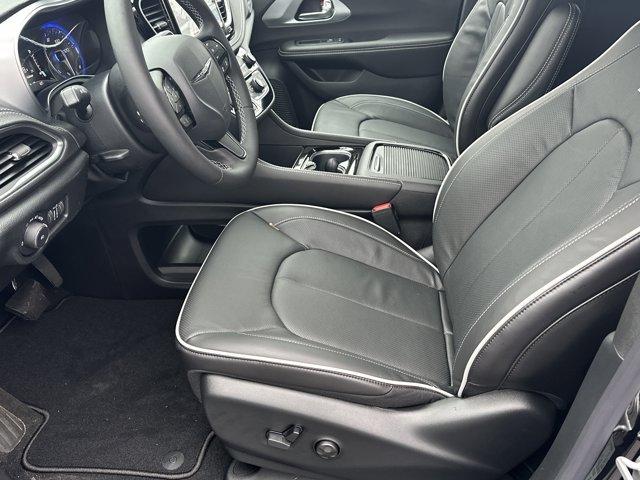 new 2026 Chrysler Pacifica car, priced at $45,390