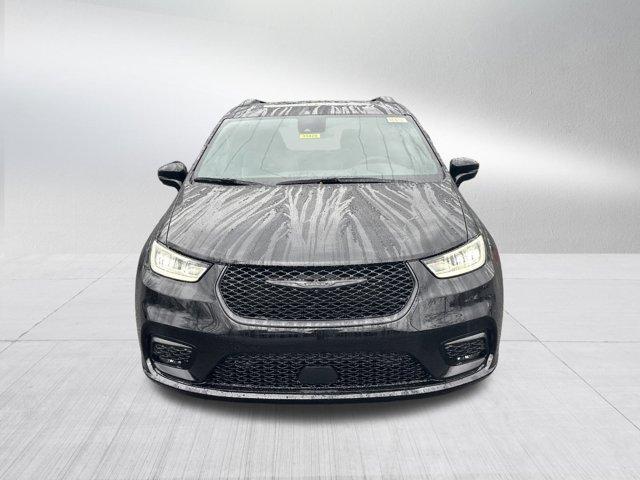 new 2026 Chrysler Pacifica car, priced at $45,390