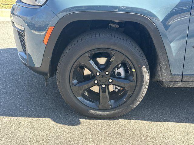 new 2026 Jeep Grand Cherokee car, priced at $44,985