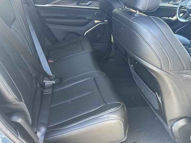 new 2026 Jeep Grand Cherokee car, priced at $44,985