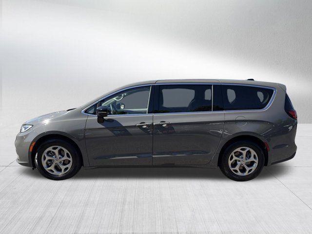 used 2024 Chrysler Pacifica car, priced at $36,991
