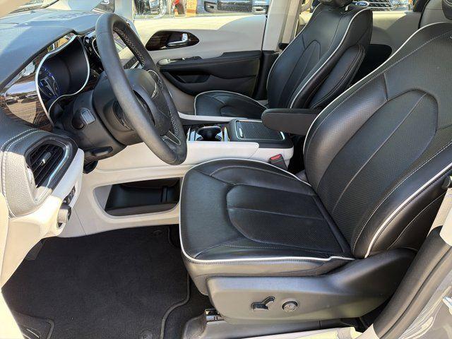 used 2024 Chrysler Pacifica car, priced at $36,991