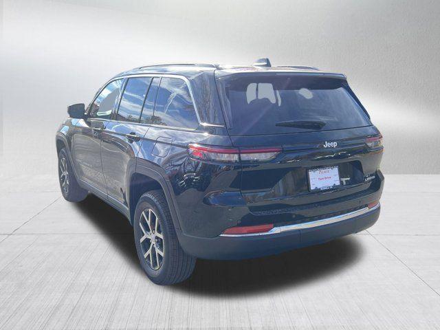 new 2025 Jeep Grand Cherokee car, priced at $37,010