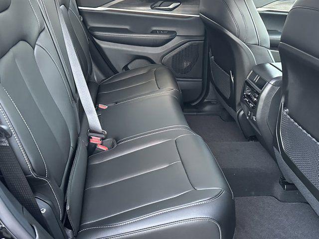 new 2025 Jeep Grand Cherokee car, priced at $44,980